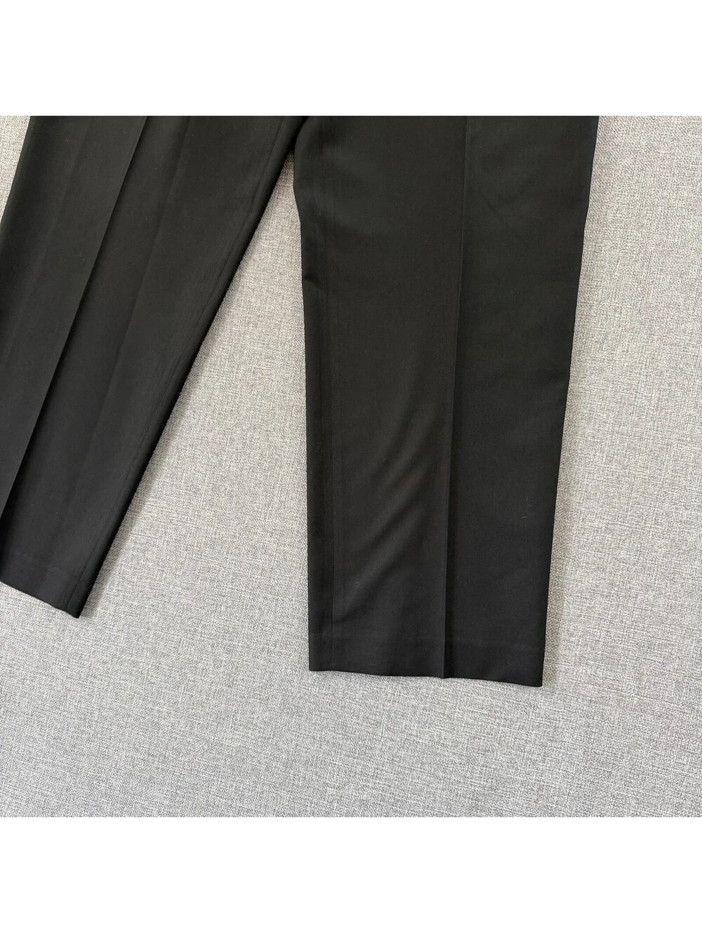 Van Heusen Dress Pants Mens 36x30 Black Flat Front Slacks Classic